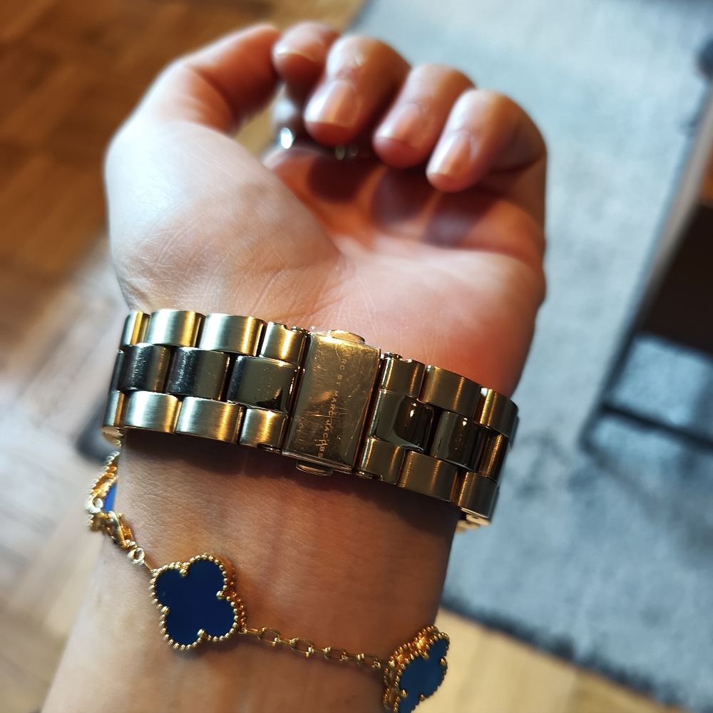 Marc Jacobs Watch - Picture 2 of 3